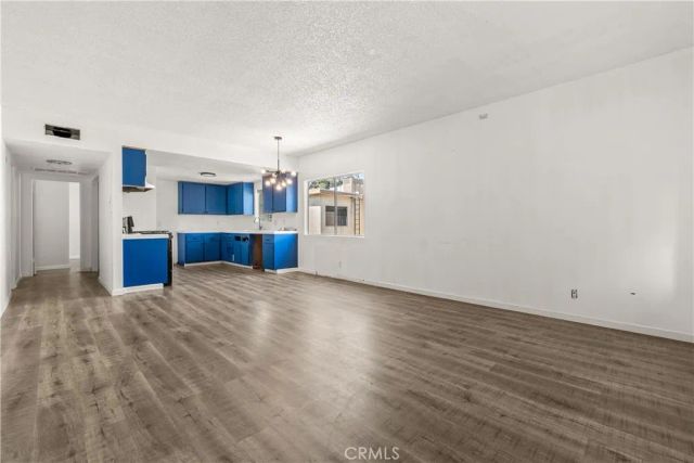 218 Thorne, Los Angeles, CA 90042