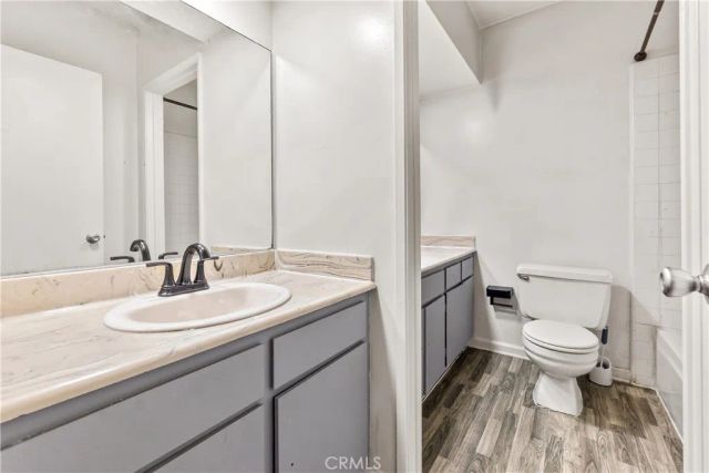 218 Thorne, Los Angeles, CA 90042