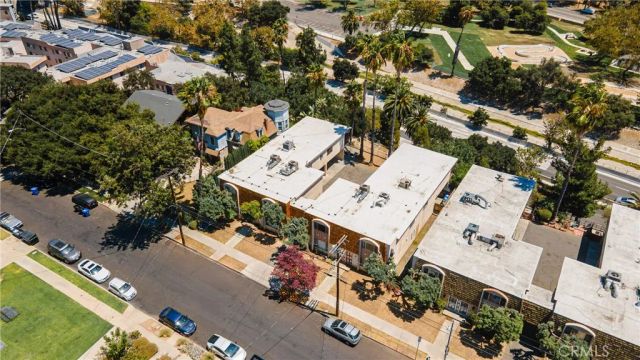 218 Thorne, Los Angeles, CA 90042