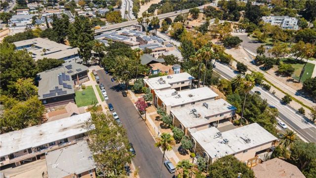 218 Thorne, Los Angeles, CA 90042