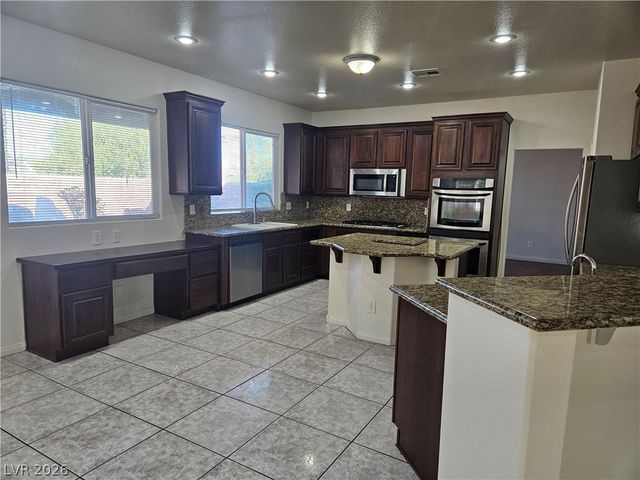 10134 Reflection Brook Avenue, Las Vegas, NV 89148