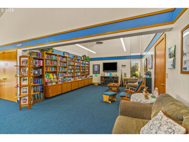 1199 N TERRY St 258, Eugene, OR 97402