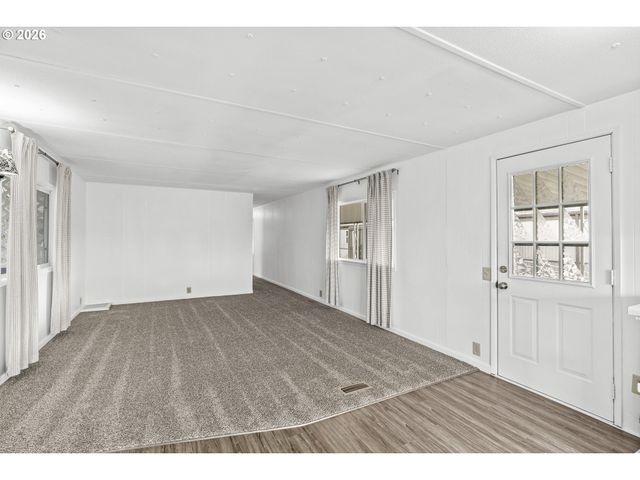 1199 N TERRY St 258, Eugene, OR 97402