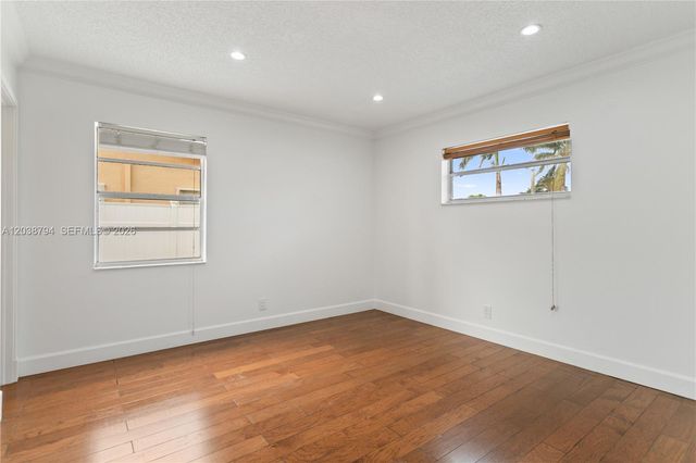 4151 SW 56th Avenue, Davie, FL 33314