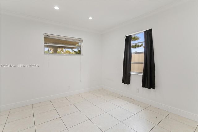 4151 SW 56th Avenue, Davie, FL 33314