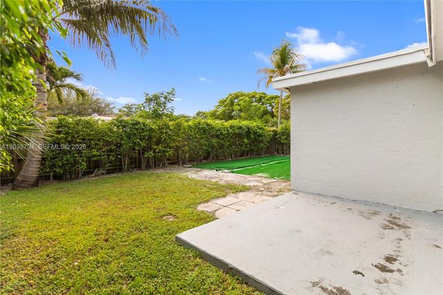 4151 SW 56th Avenue, Davie, FL 33314