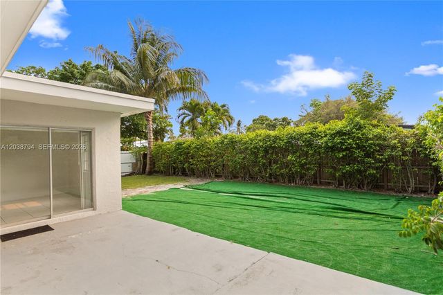 4151 SW 56th Avenue, Davie, FL 33314