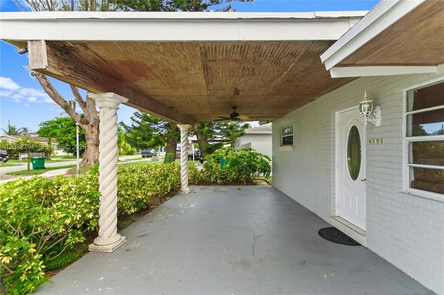 4151 SW 56th Avenue, Davie, FL 33314