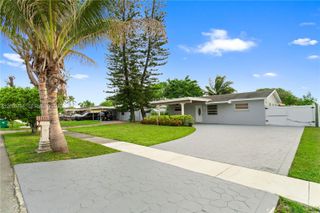 4151 SW 56th Avenue, Davie, FL 33314