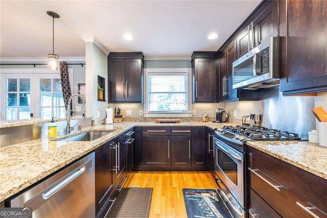 2443 Hunting Valley Drive, Decatur, GA 30033