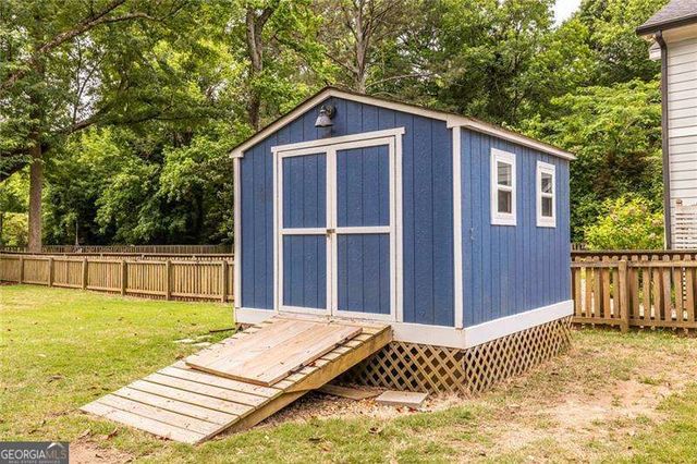 2443 Hunting Valley Drive, Decatur, GA 30033