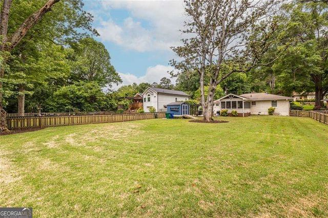 2443 Hunting Valley Drive, Decatur, GA 30033