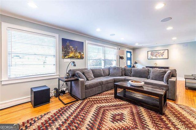 2443 Hunting Valley Drive, Decatur, GA 30033