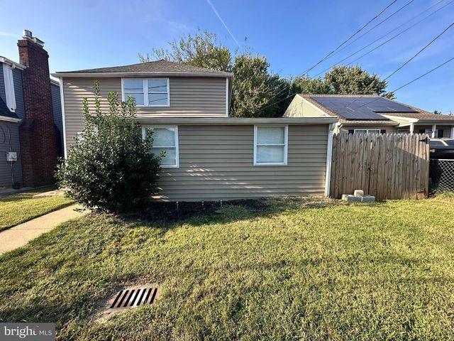 16 TYRONE AVE, New Castle, DE 19720