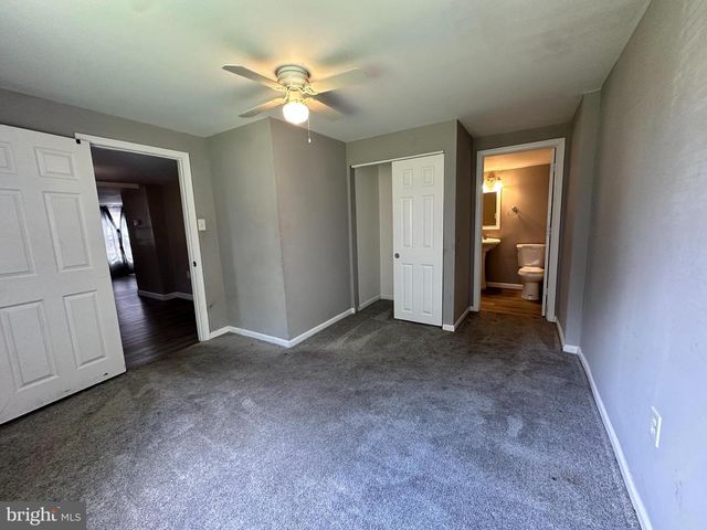 16 TYRONE AVE, New Castle, DE 19720