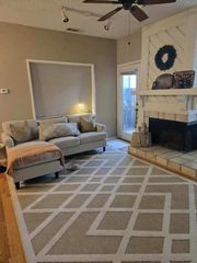 2100 Randy Snow Road 404, Arlington, TX 76011