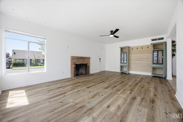 428 Francis Street, Bakersfield, CA 93308