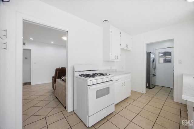 428 Francis Street, Bakersfield, CA 93308