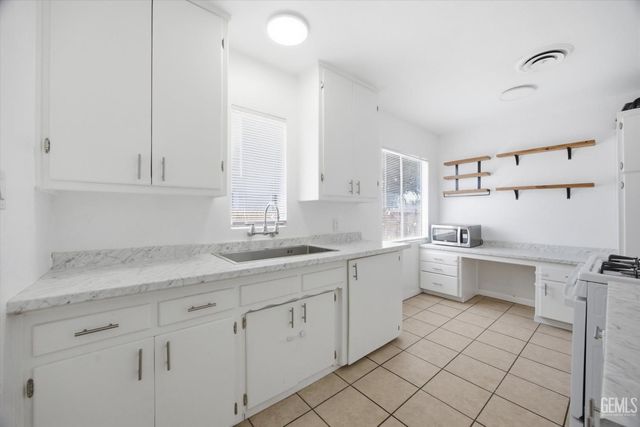 428 Francis Street, Bakersfield, CA 93308