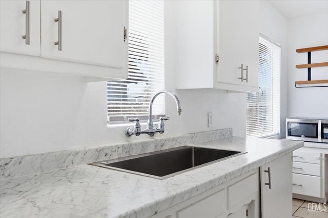 428 Francis Street, Bakersfield, CA 93308