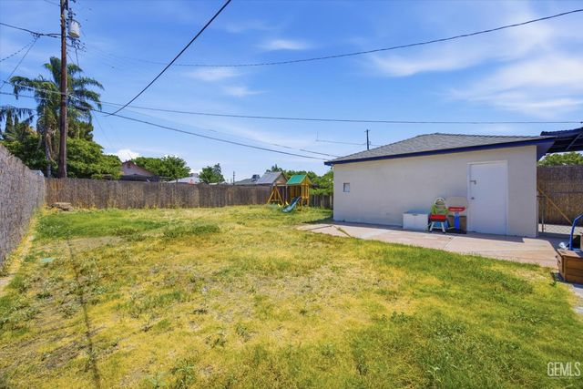 428 Francis Street, Bakersfield, CA 93308