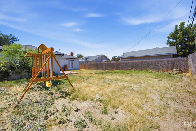 428 Francis Street, Bakersfield, CA 93308