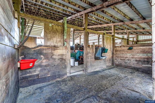 35377 Ede Rd, Lebanon, OR 97355