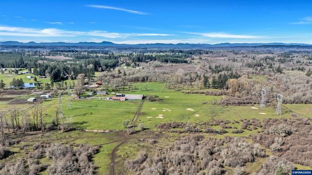 35377 Ede Rd, Lebanon, OR 97355