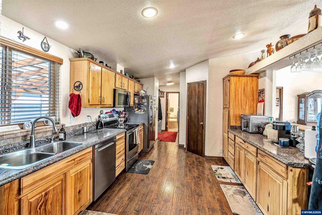 35377 Ede Rd, Lebanon, OR 97355