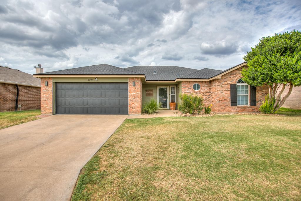 Image 1 of property listing at 2306 1st Atlas Street, San Angelo, TX 76905