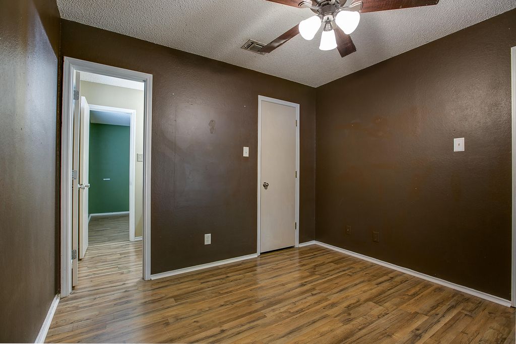 Image 18 of property listing at 2306 1st Atlas Street, San Angelo, TX 76905