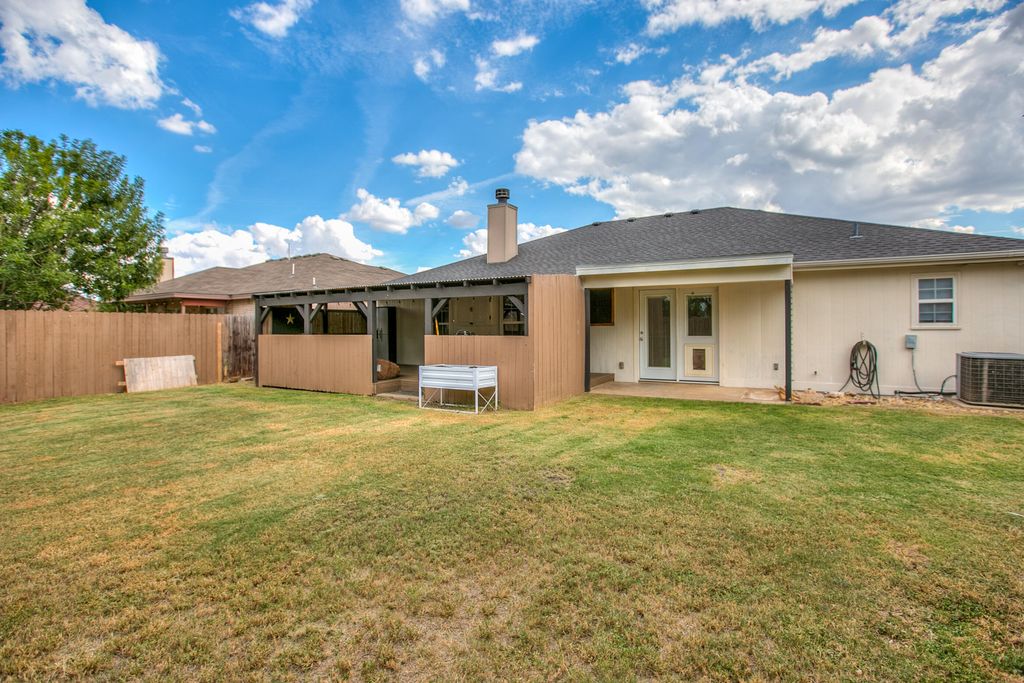 Image 28 of property listing at 2306 1st Atlas Street, San Angelo, TX 76905