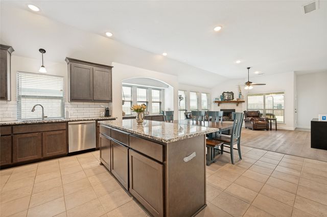 2113 Ranchwood Drive, Melissa, TX 75454