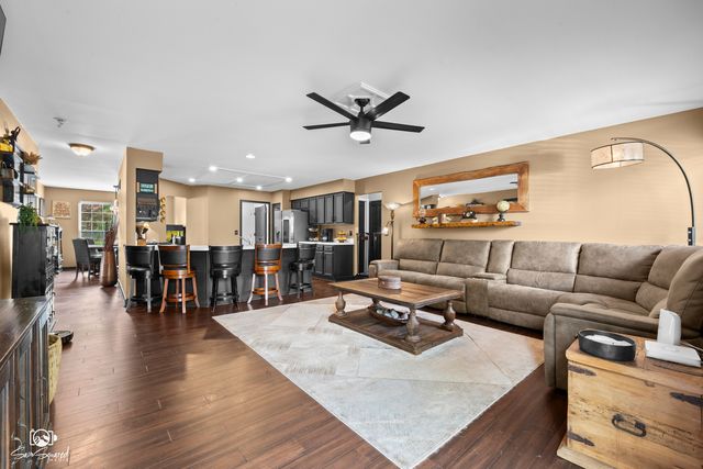 5307 Floralwood Court, Plainfield, IL 60586
