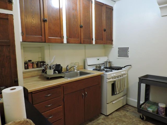 1108 Wisconsin AVENUE, Racine, WI 53402