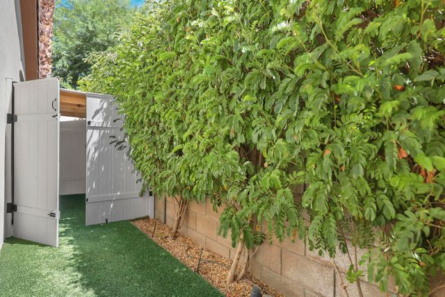 60755 Living Stone Drive, La Quinta, CA 92253