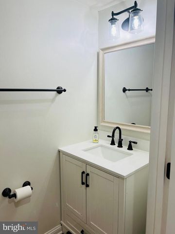 6007 NEWPORT LN, Frederick, MD 21701