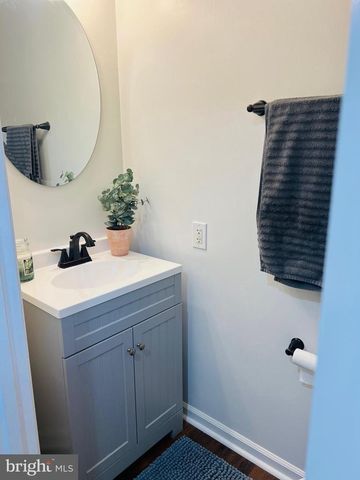 6007 NEWPORT LN, Frederick, MD 21701