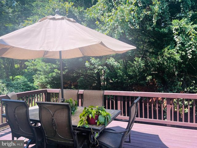 6007 NEWPORT LN, Frederick, MD 21701