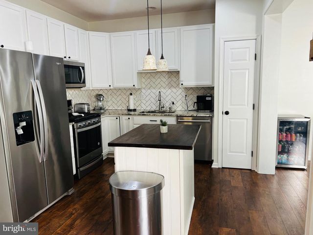 6007 NEWPORT LN, Frederick, MD 21701