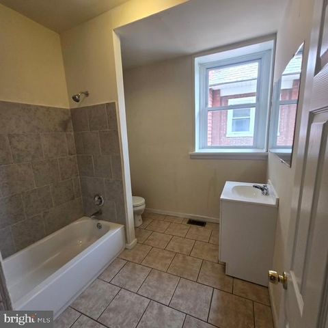 203 W WYOMING AVE, Philadelphia, PA 19140