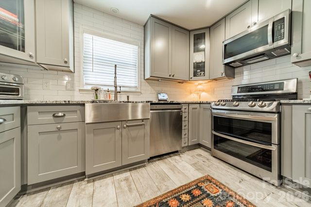 3723 Litchfield Road, Charlotte, NC 28211