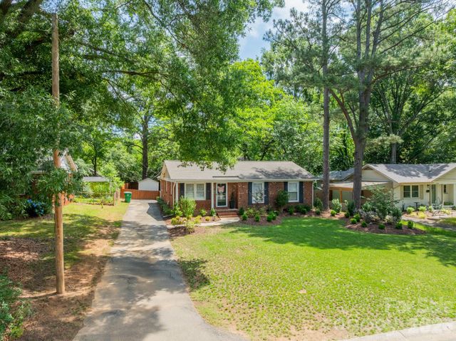 3723 Litchfield Road, Charlotte, NC 28211