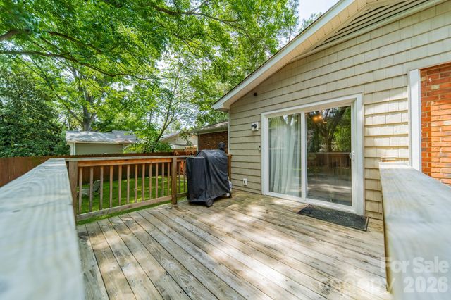 3723 Litchfield Road, Charlotte, NC 28211