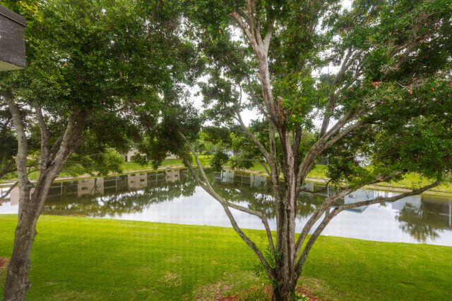 15244 Lakes Of Delray Boulevard 304, Delray Beach, FL 33484