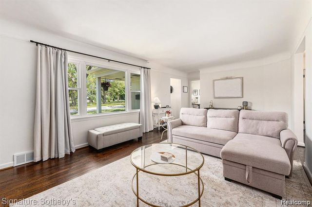 4419 Beverly Court, Royal Oak, MI 48073