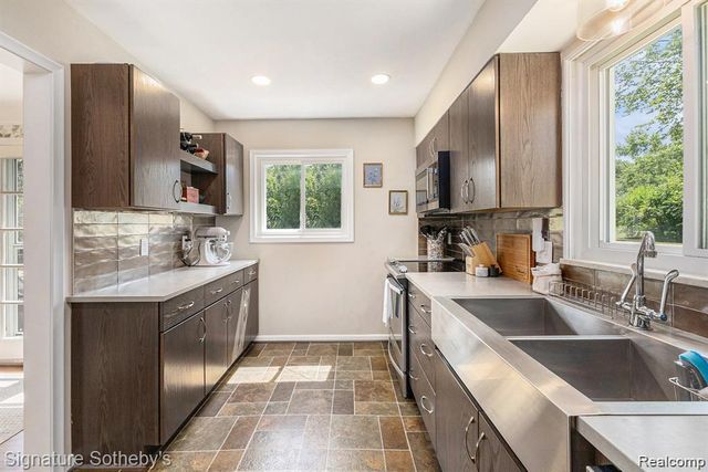 4419 Beverly Court, Royal Oak, MI 48073