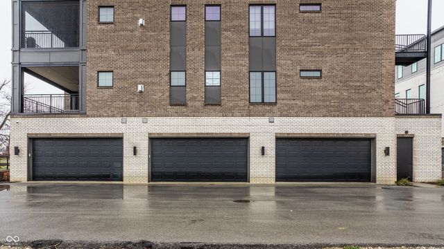 705 Livingstone Drive Suite 210, Carmel, IN 46032