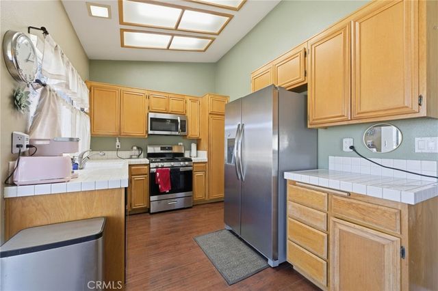 1003 Clearwood Avenue, Riverside, CA 92506