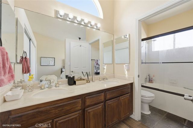 1003 Clearwood Avenue, Riverside, CA 92506